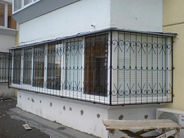 9 Решетка на окно 9  от производителя Клинские двери