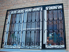 Решетка на окно 22  от производителя Клинские двери